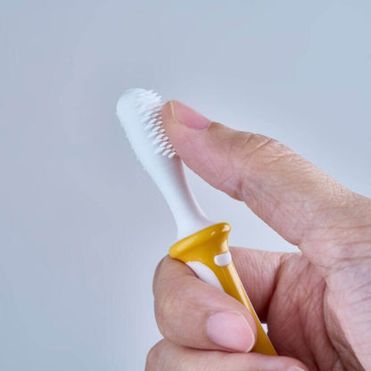 Cepillo Dental De Aprendizaje Amarillo- Paso 1